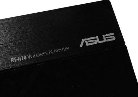 Wie setze ich den Asus-Router zurück?