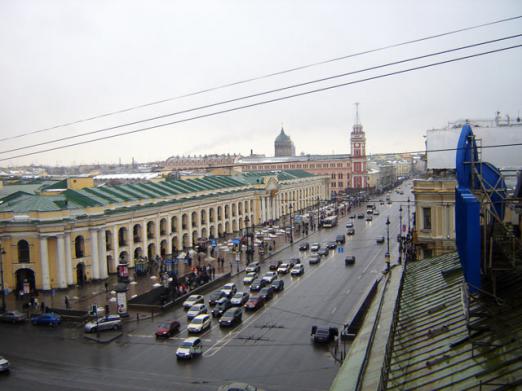 Wie viel kostet es, eine Verkaufsfläche in St. Petersburg zu mieten?